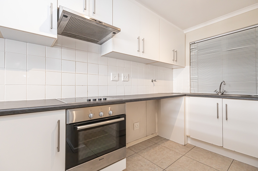 To Let 2 Bedroom Property for Rent in Sea Point Western Cape